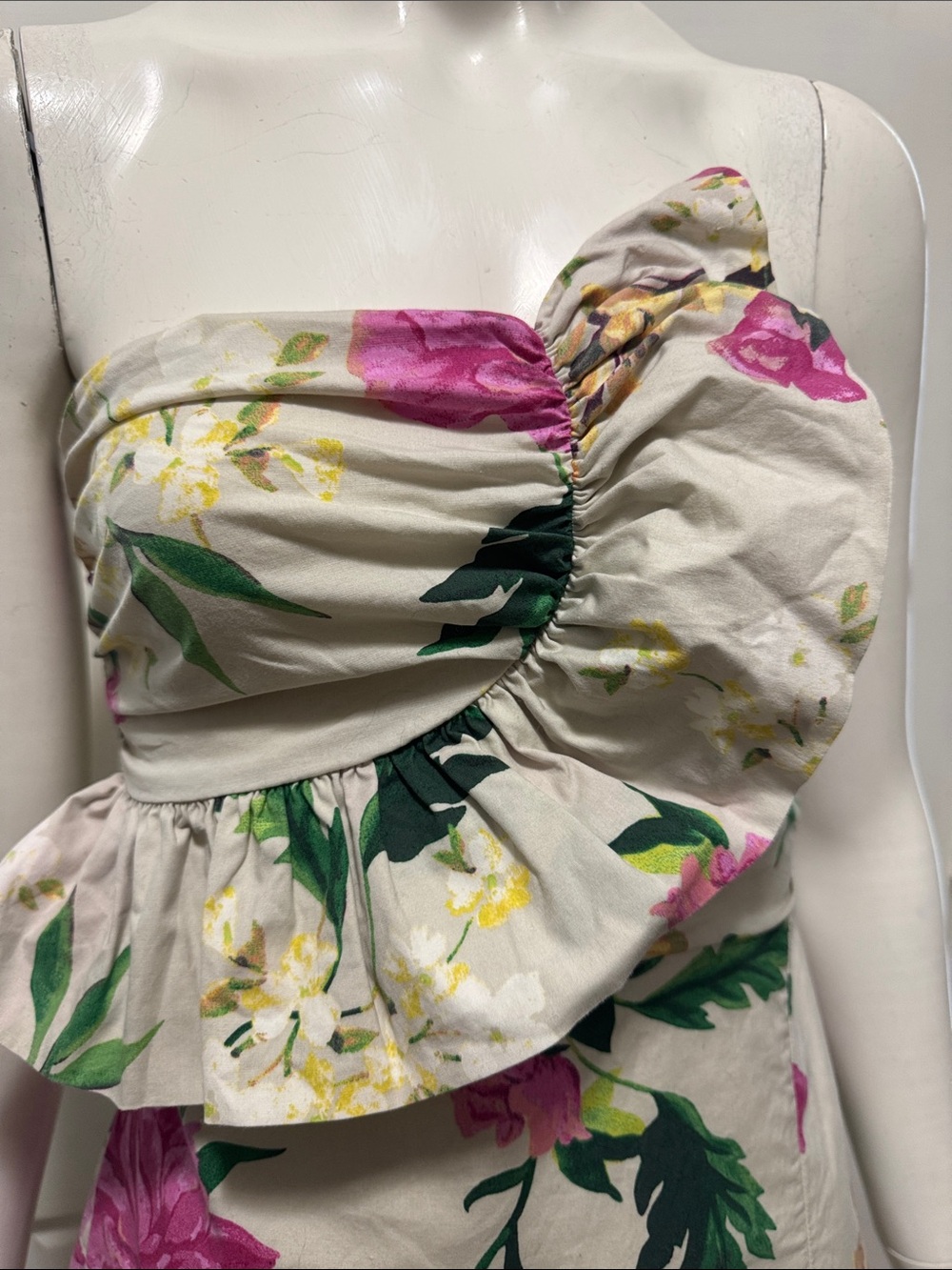 Vineyard Vines Strapless Floral Ruffle Midi Dress in Cream and Pink Size 2 - Picture 6 of 16